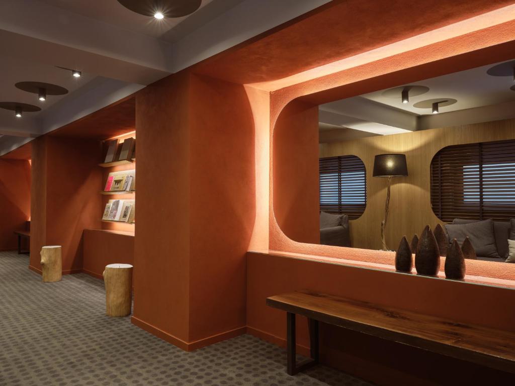 Bar/lounge