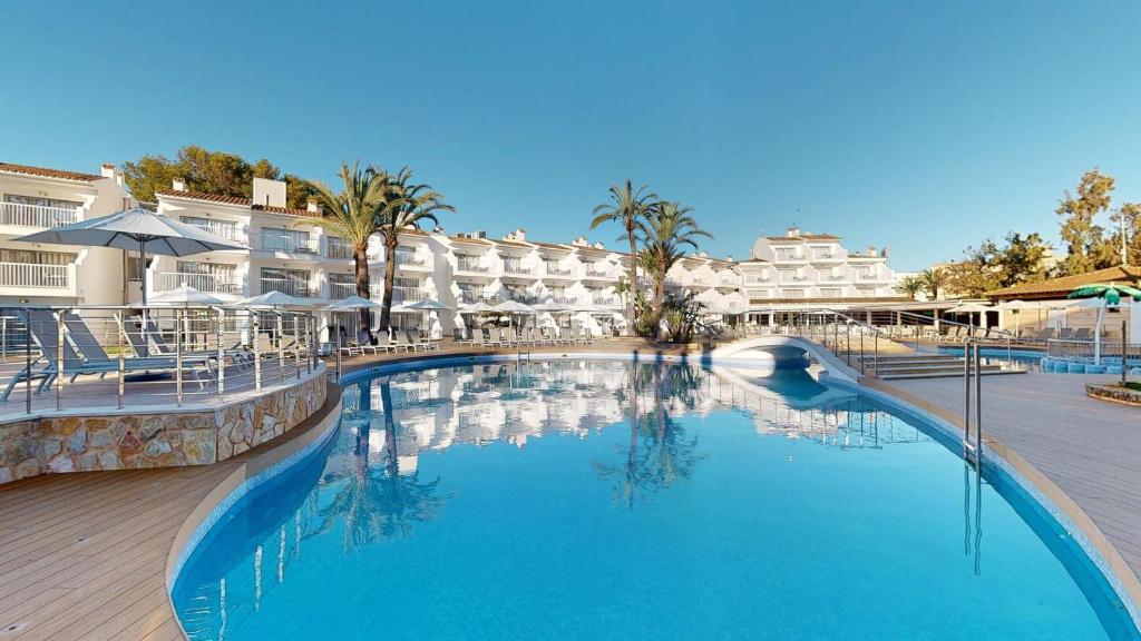 Playas Ca's Saboners — Swimming pool in Palma Nova, Balearic Islands