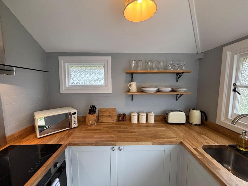 Old Post Cottage, Micheldever Station