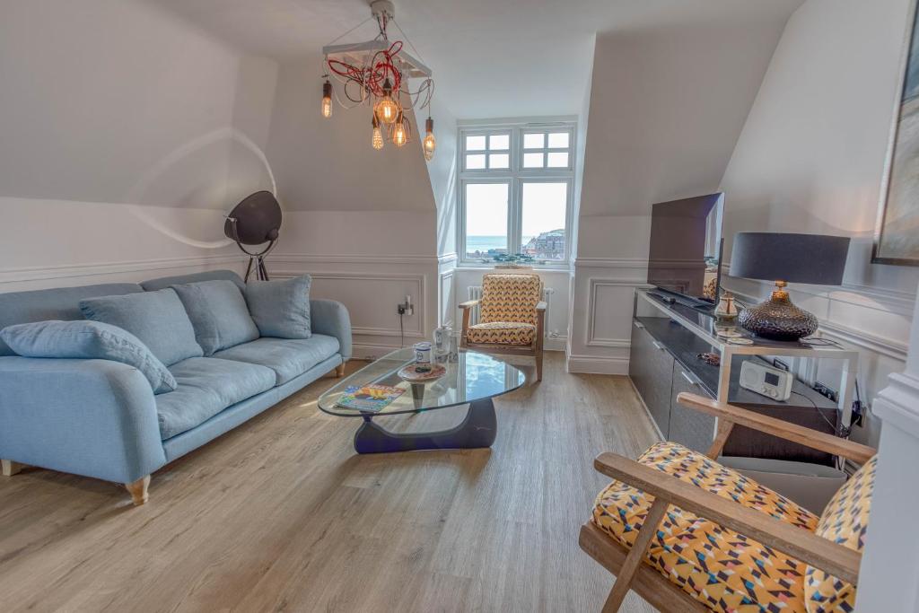 The Seasalt Loft -Stylish Apartment with Sea Views - Crabpot Cottages, Sheringham, Sheringham