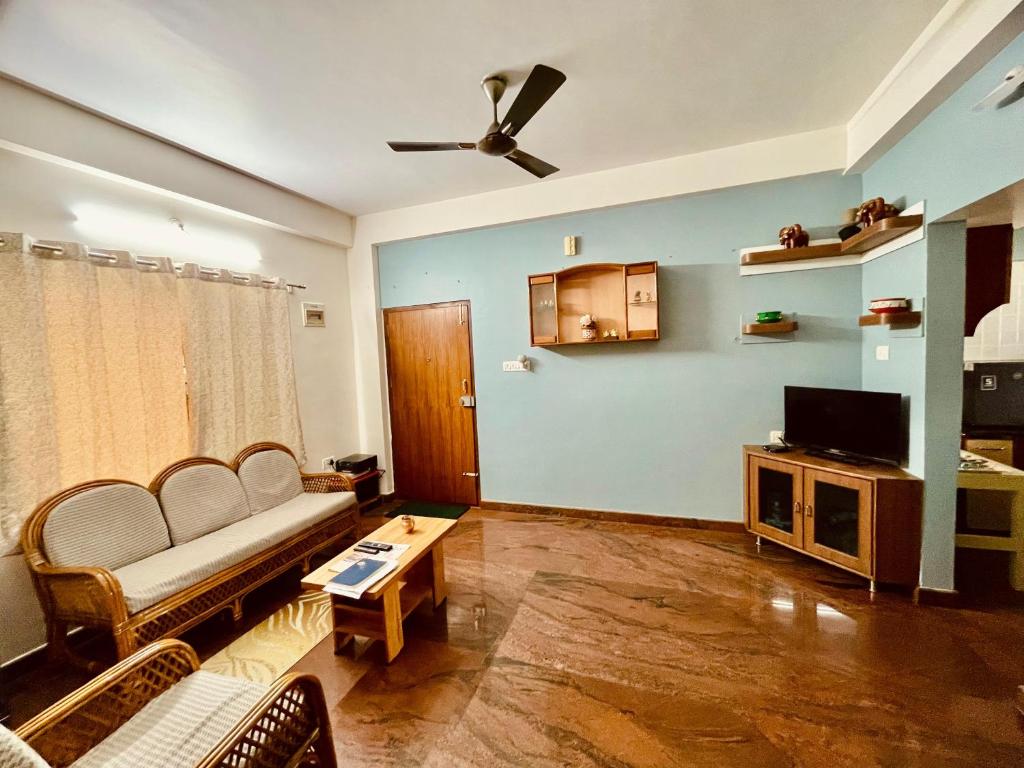 Anand's Elegant 2BHK Apartment - AC, Maisúr