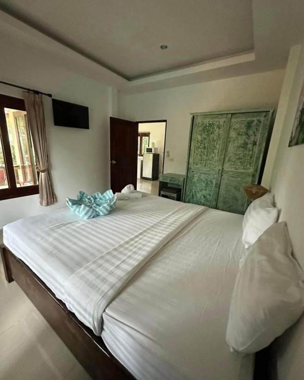 The Hideout Samui, Mae Nam