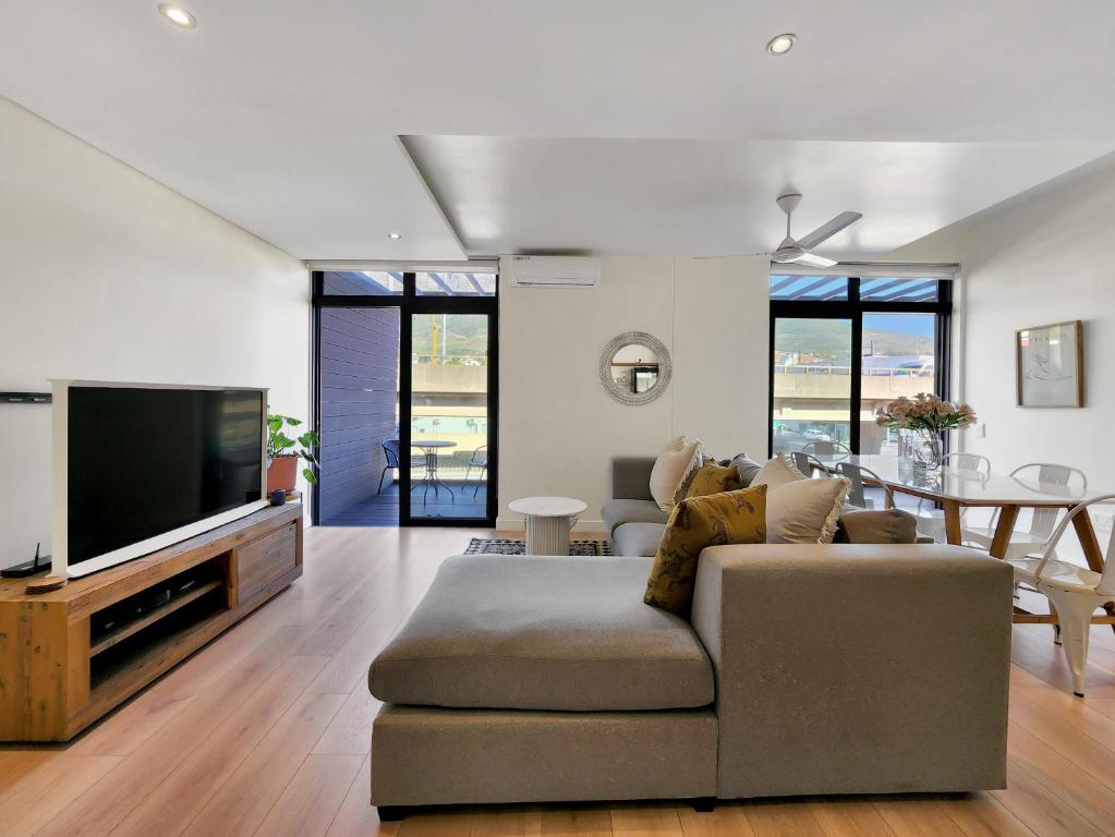 2 BDR in the heart of the gardens area - MNT views, Kapské Město