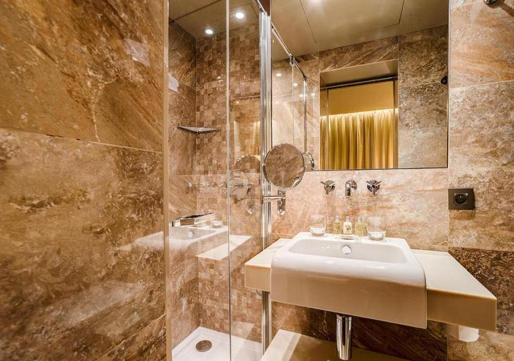 Hotel Armoni Paris - 4