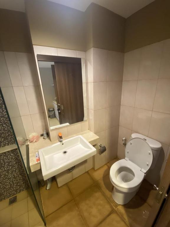 very spacious and comfortable apartment, Seturan