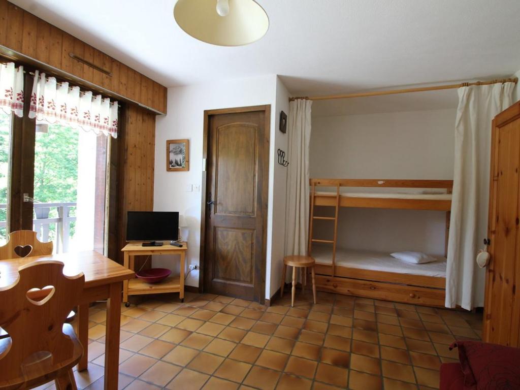 Studio au pied des pistes avec terrasse – 4 pers, lave-vaisselle & lave-linge - FR-1-572-135 - 4