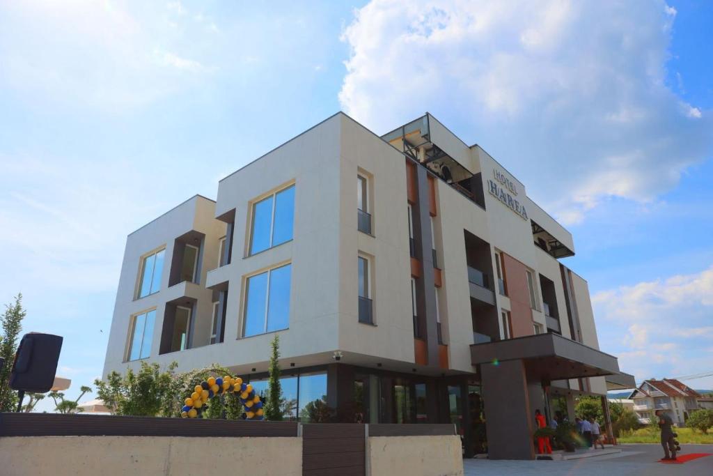 Hotel & Restaurant HAREA, Suharekë