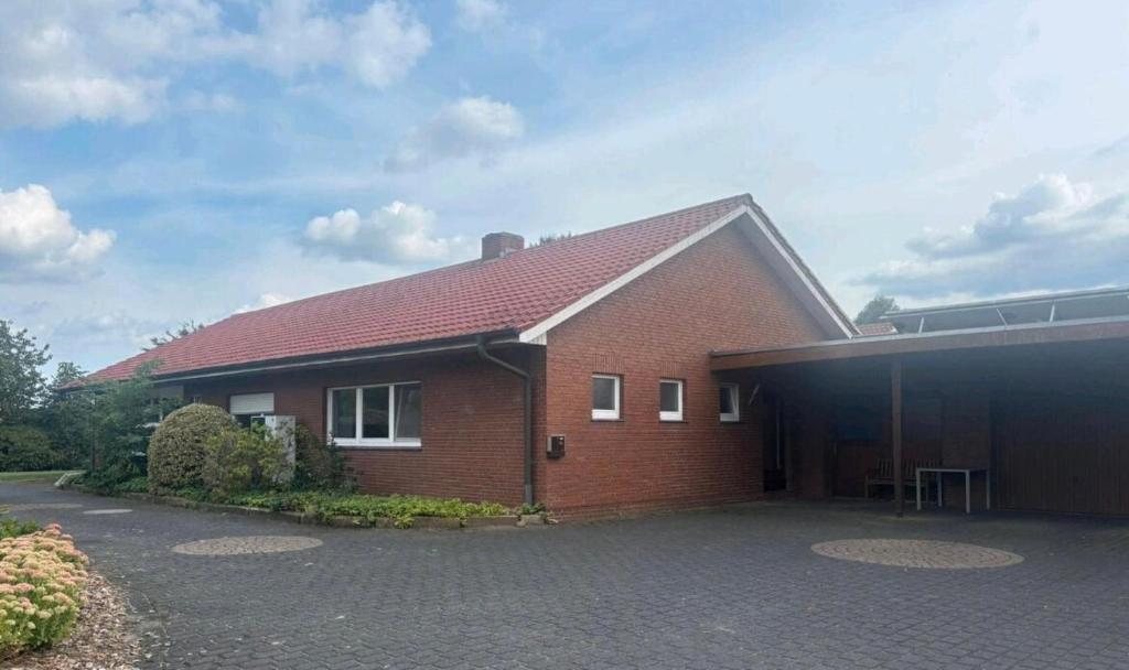 Haus auf Zeit Emlichheim I, Laar