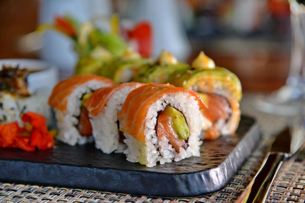 Еда и напитки