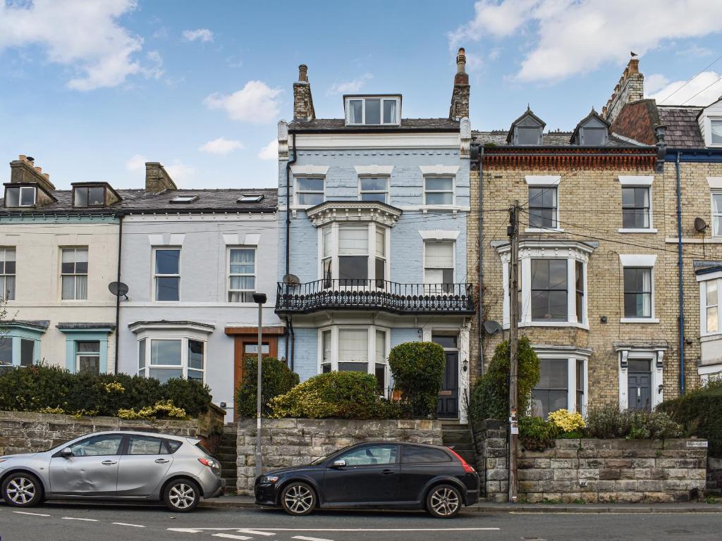 Whitby Bliss, Whitby