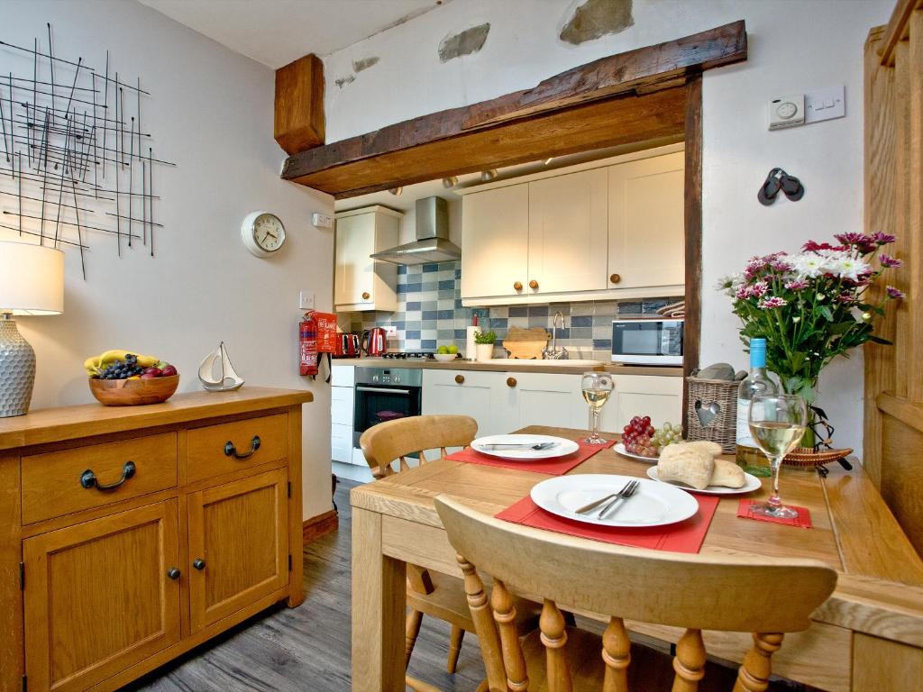 Cobble Cottage, Northam photo 3