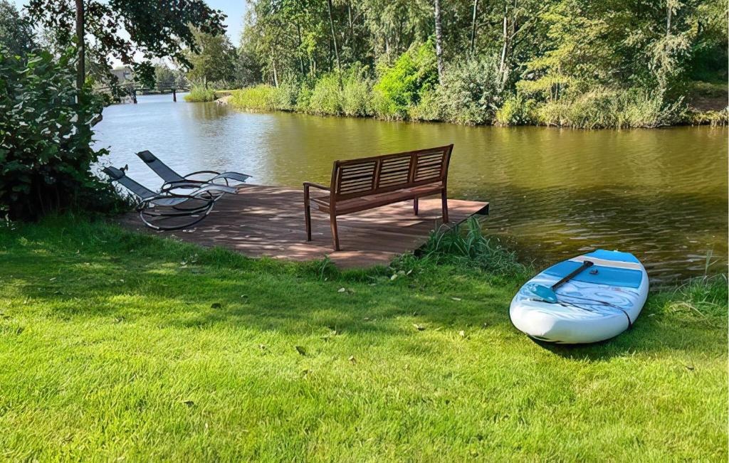 Amazing Home In Vlagtwedde With Jacuzzi, Vlagtwedde