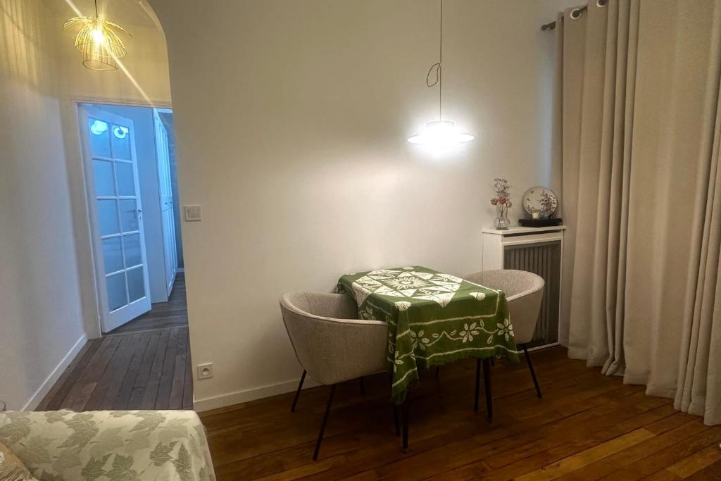 Pleasant stay in the heart of Paris 4 people max - 3