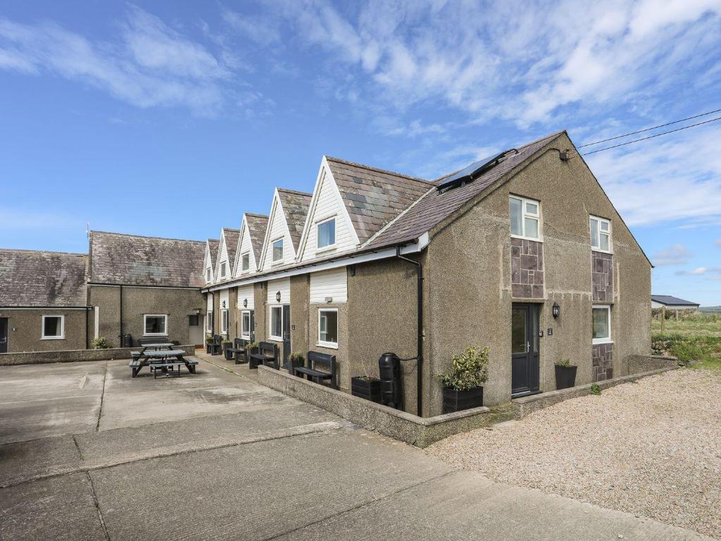 Rhiw - 1 Ty'n Don, Llangian