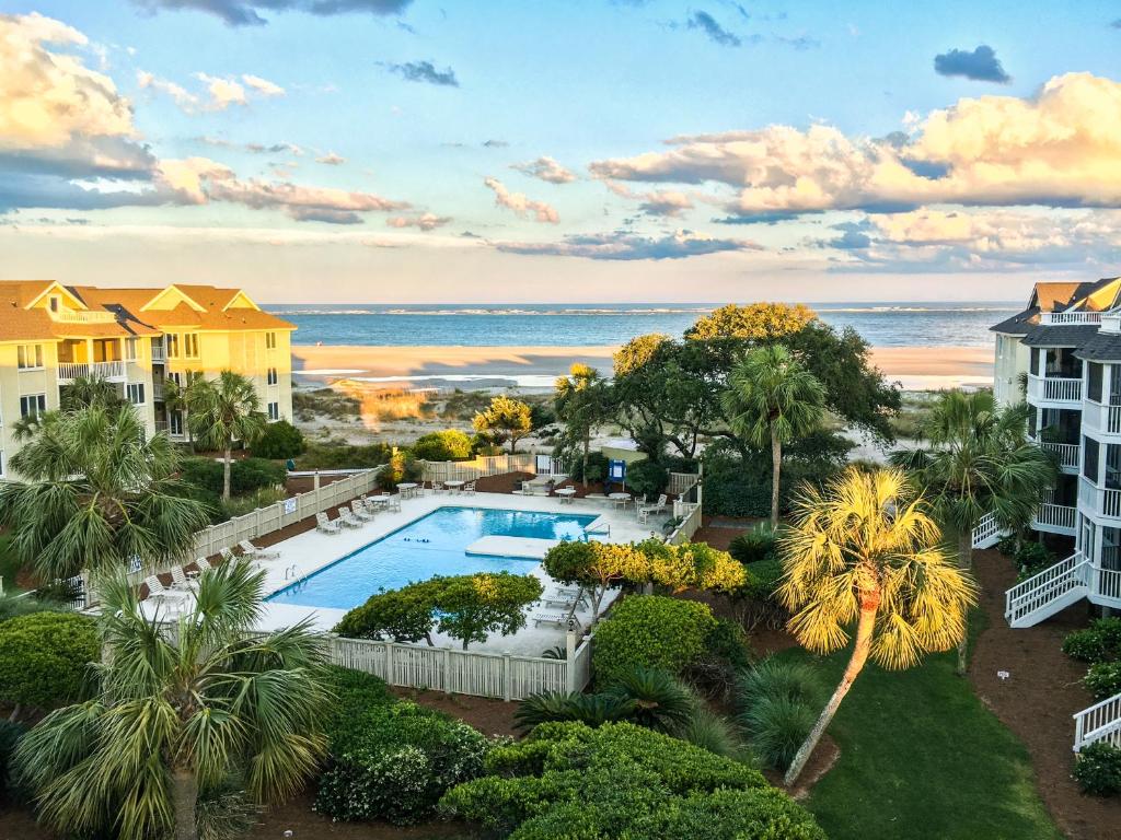 Port O' Call D301 - Ocean Views From Every Room! Top Floor!, Isle of Palms