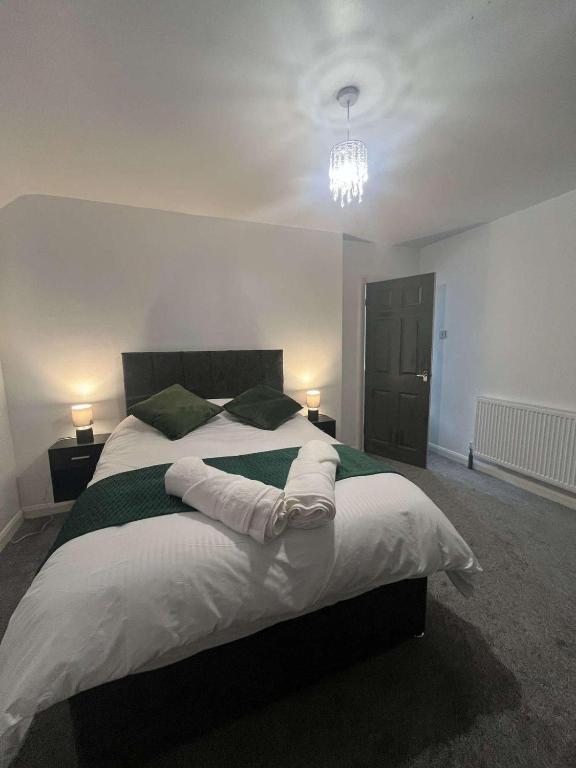 A S properties, Leeds