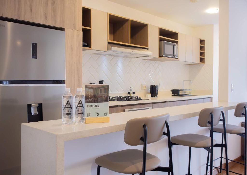 Inviting 2BR Balcony in Miraflores - 3