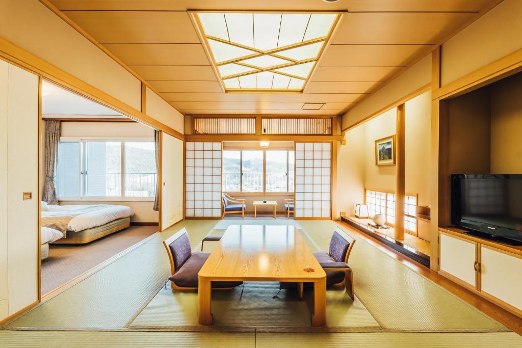 溫根湯溫泉美肌之湯宿大江本家 (Onneyu Onsen Ryokan Oe Honke)