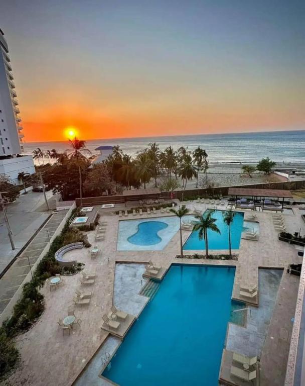 Espectacular vista, piso alto y fresco Rodadero Santa Marta - 1