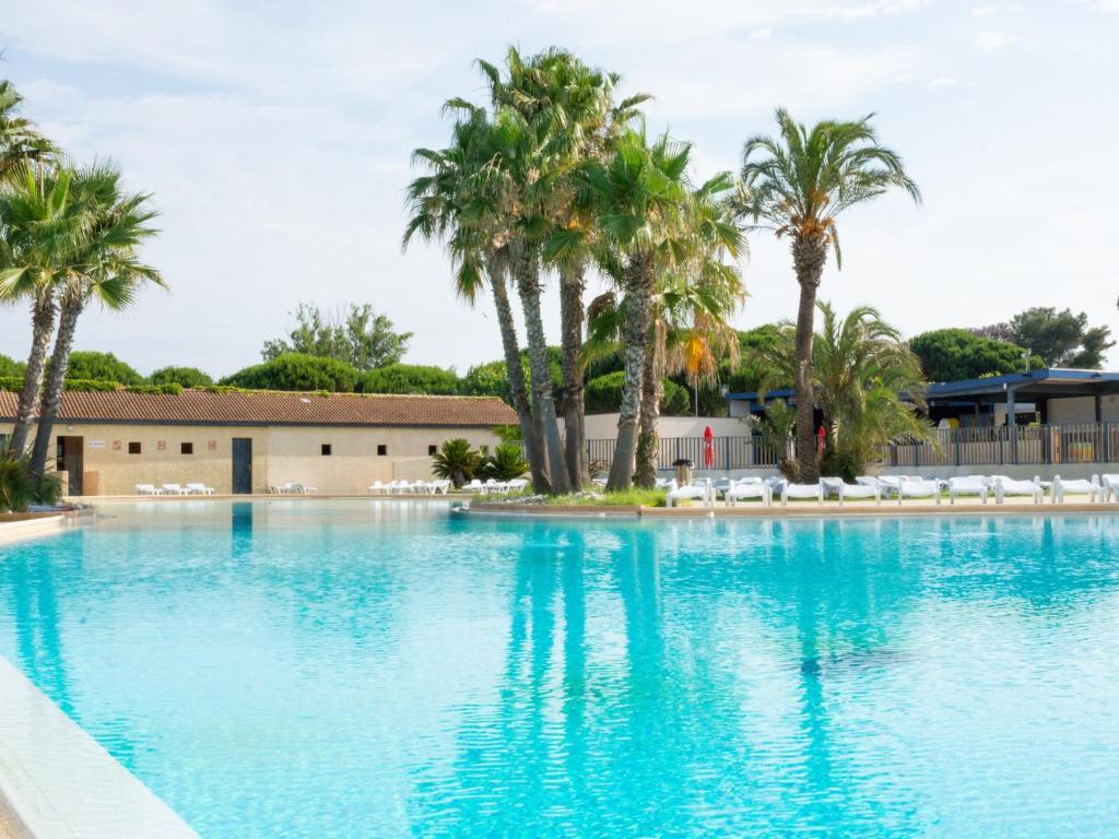 Cozy beach House in Les Tamaris - 1