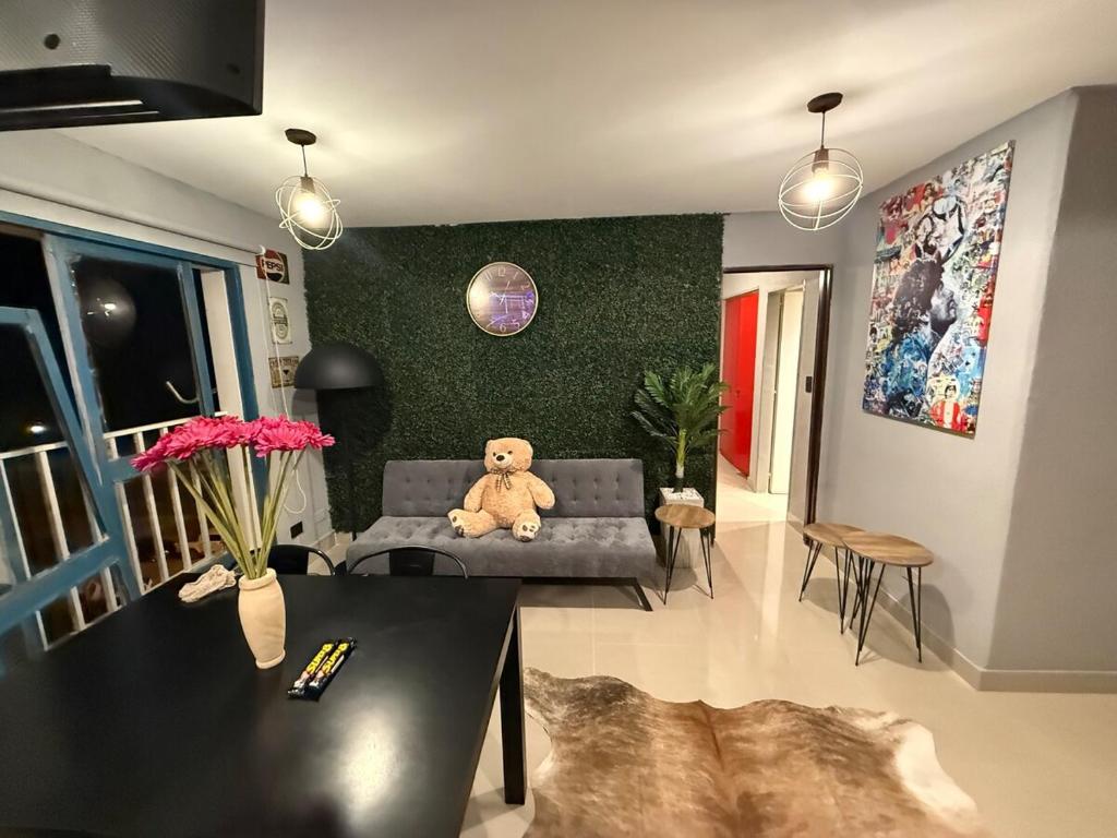 Beautiful 2-room apartment with a view of the sea - 1