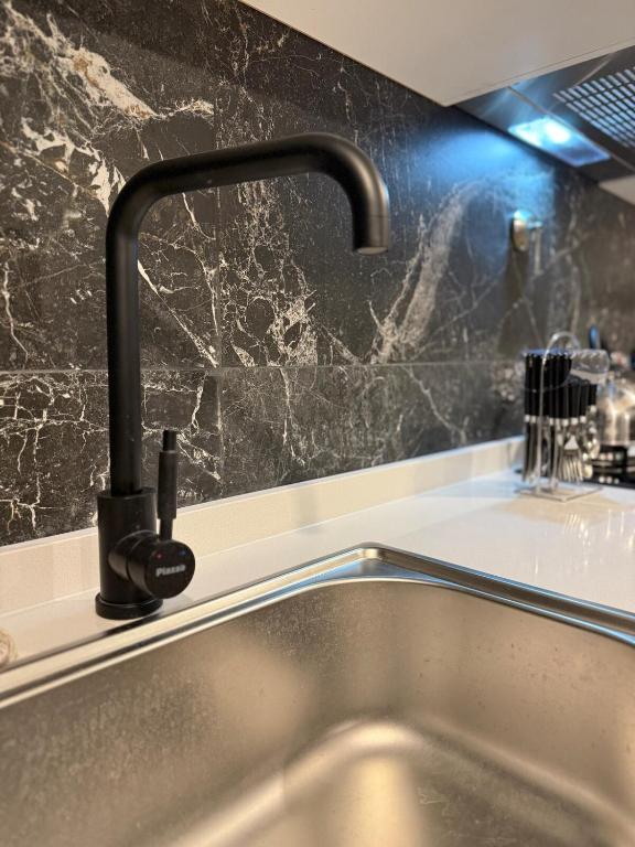 Beautiful 2-room apartment with a view of the sea - 5