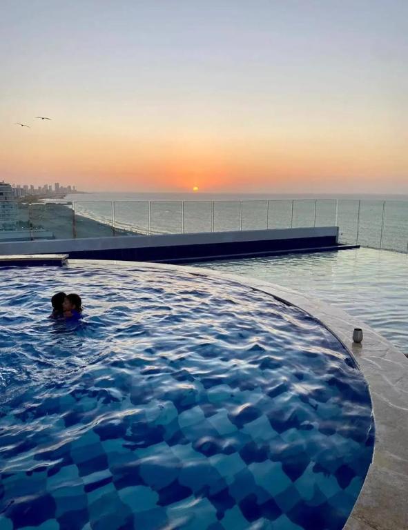 Hermoso apartamento en Morros Cartagena, vista al mar muy fresco, zona exclusiva - 1