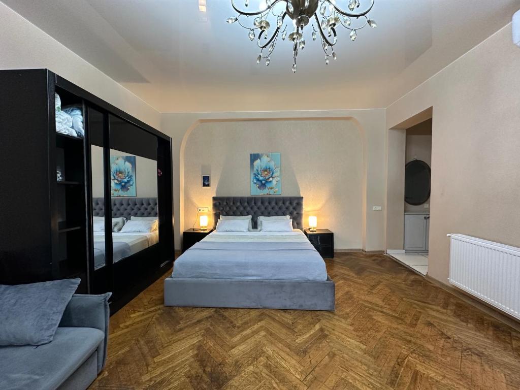 Lali Apart Freedom Square, Tbilisi