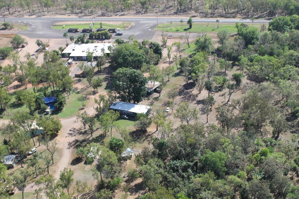 Corroboree Park Tavern — Hotel in Marrakai