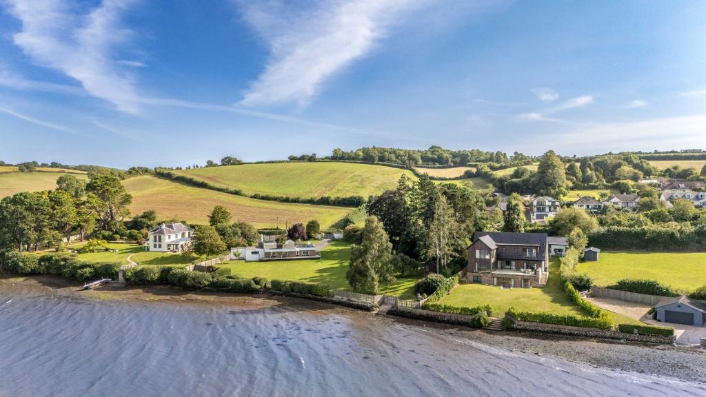Gable View - Luxury Riverside Sanctuary, Bishopsteignton