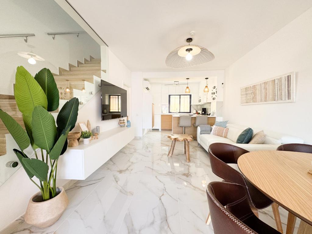 Oasis Beach Home Meloneras with jacuzzi - 4