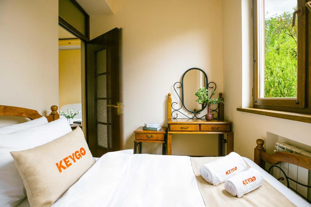 Apartment KeyGo #0060 is the key to the center of Yerevan, Yerevan