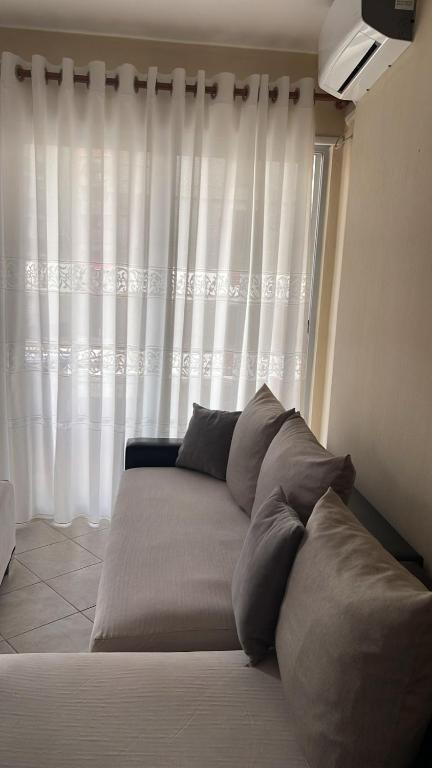1Bedroom Apt in Tirana - Close to Scanderbeg Square, Tirane