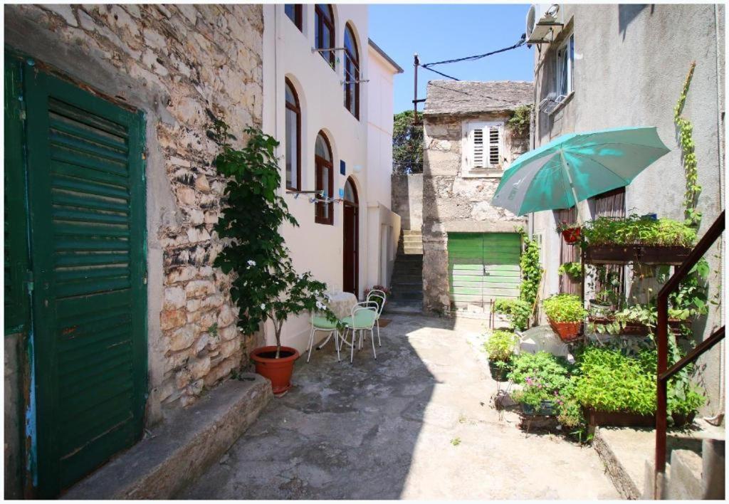 Apartment Josip, Primošten