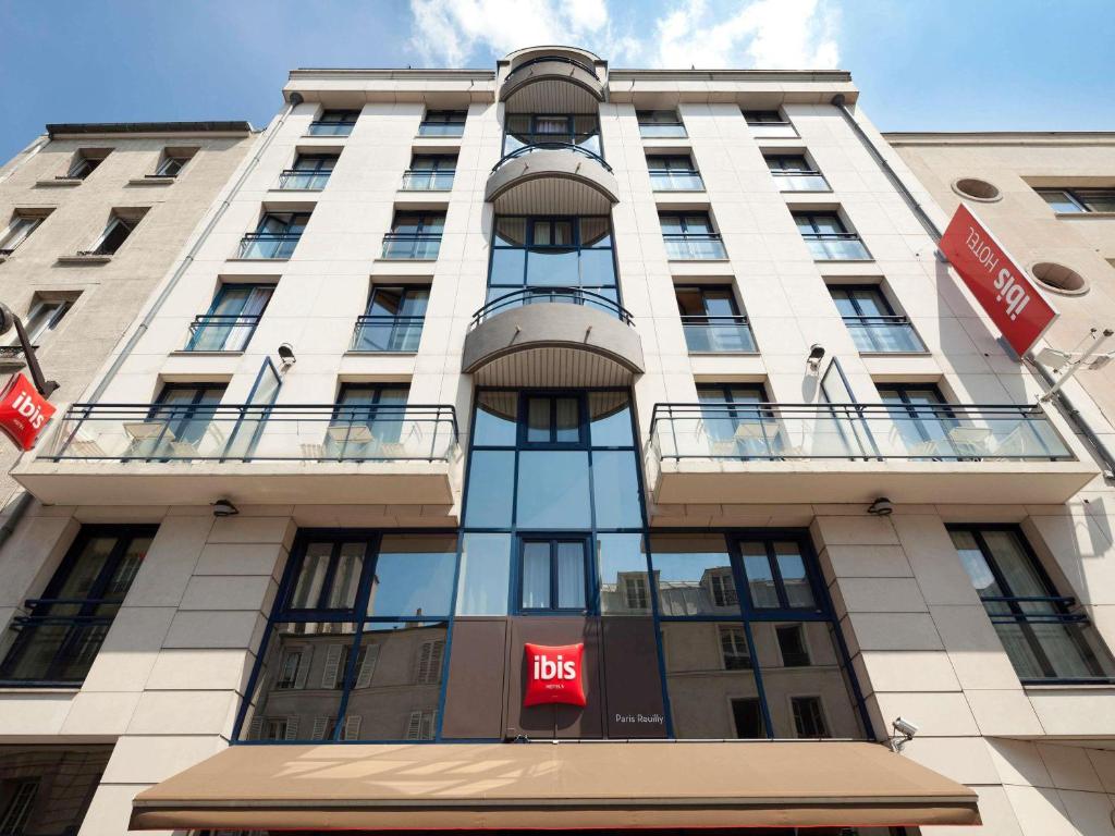 Exterior view, ibis Paris Gare de Lyon Reuilly in Paris