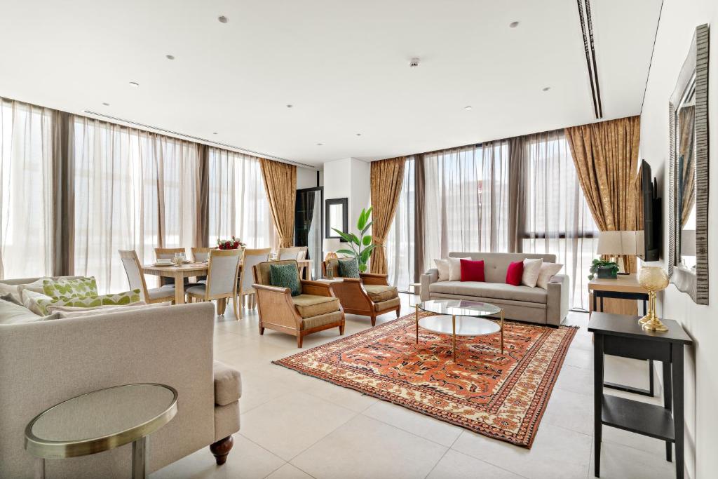 FIRST CLASS 3BR Comfort and Style , Business Bay, Dubai