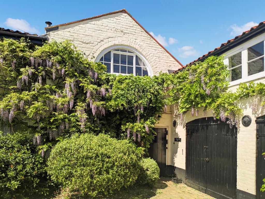 Stable End, Halesworth