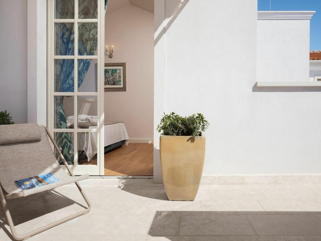 Opulent Villa in Vabriga with Private Pool バルコニー/テラス