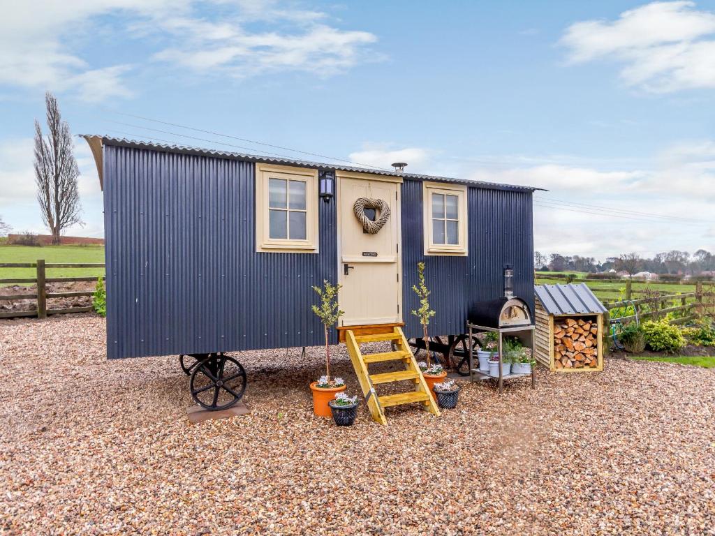 The Lambing Shed, Ryhill