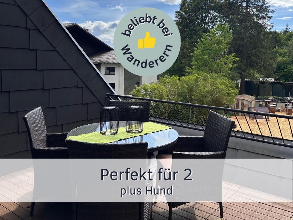 Bude im Harz - Perfekt für Zwei plus Hund, Wanderer, Biker, Ruhesuchende, sonnige Loggia, Hahnenklee-Bockswiese