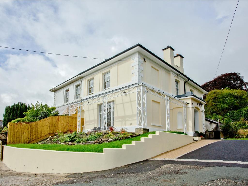 Bay Tree - Uk13577, Tavistock