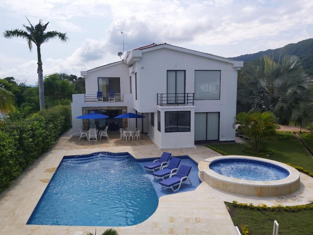 Exclusiva casa campestre - 4