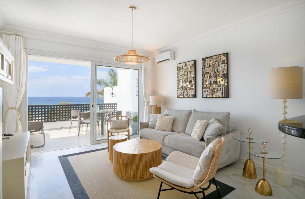 penthouse over the sea - 3