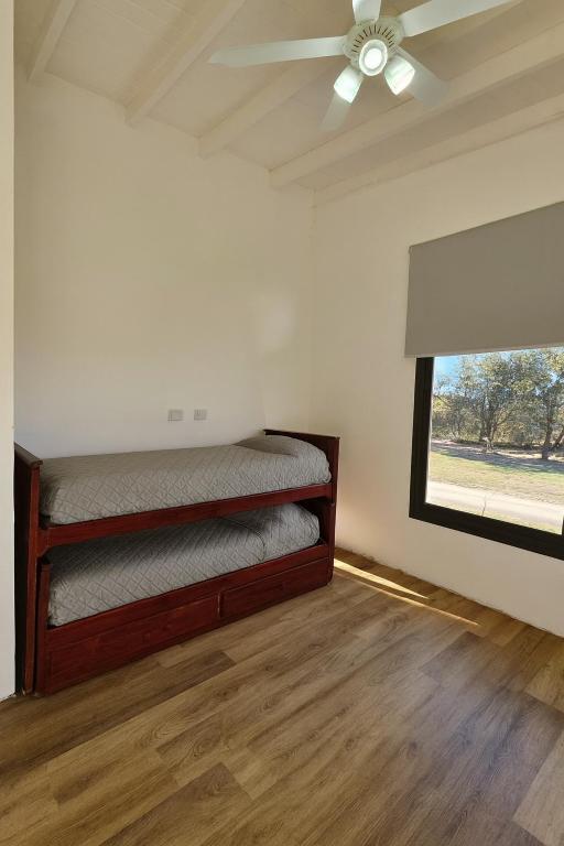 Un refugio moderno y acogedor en Carlos Keen - 2