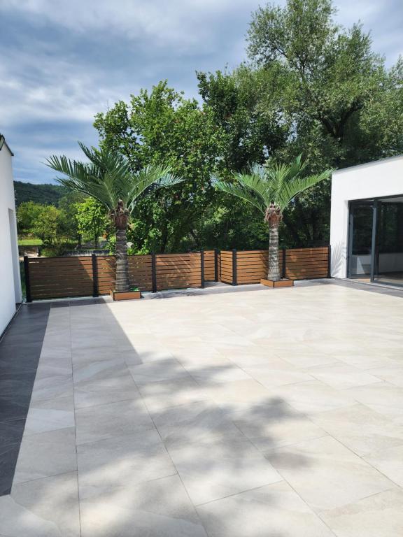 La Villa Luxury Home Bihac - 4