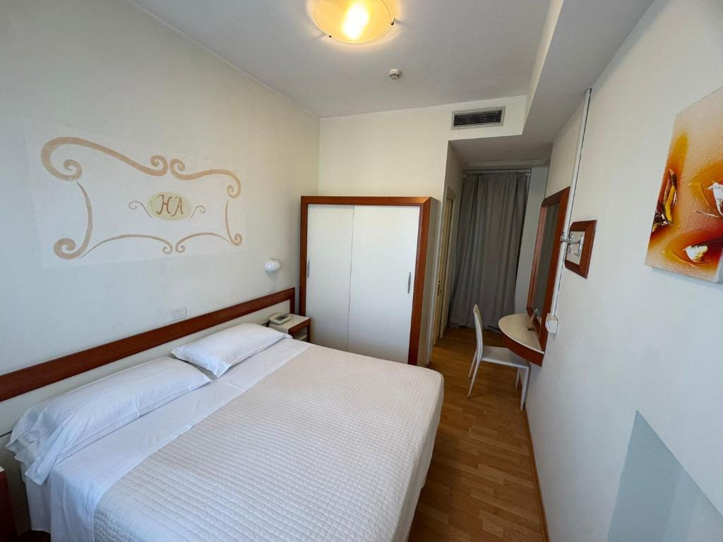 Hotel Aristeo Rimini fronte mare - 4