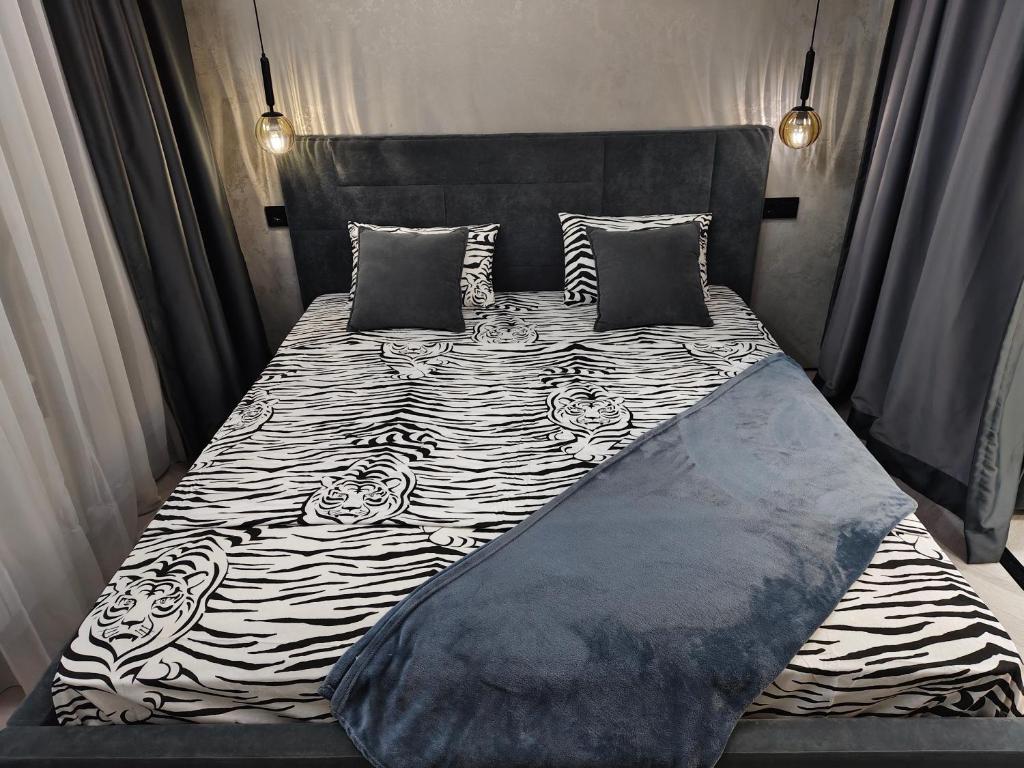 Двухкомнатные апартаменты Lux, Almaty