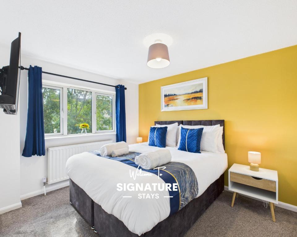 NEW Cornfields Property by Signature Stays, Bishops Cleeve