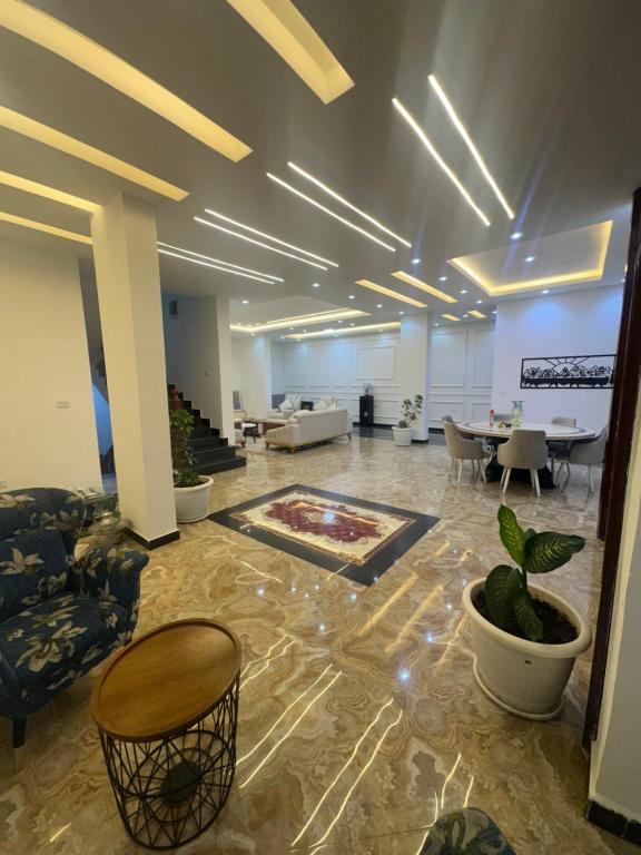 Home Away From Home, Addis Abeba