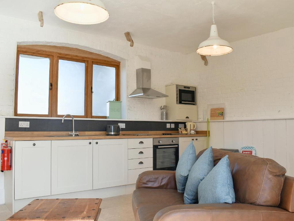 The Nag's Stable - Ukc4136, Arlingham